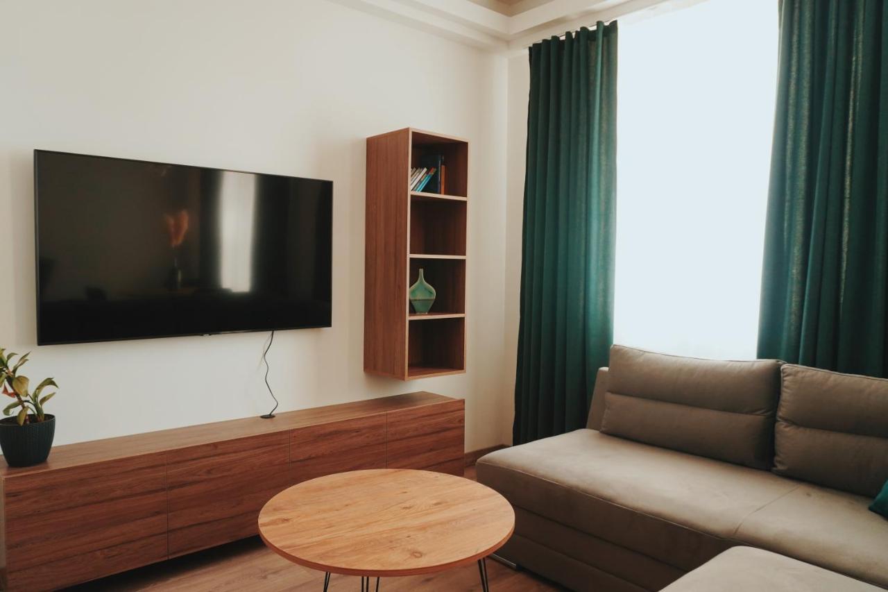Merdz Spa & Fitness Sky Apartment سكوبجي المظهر الخارجي الصورة