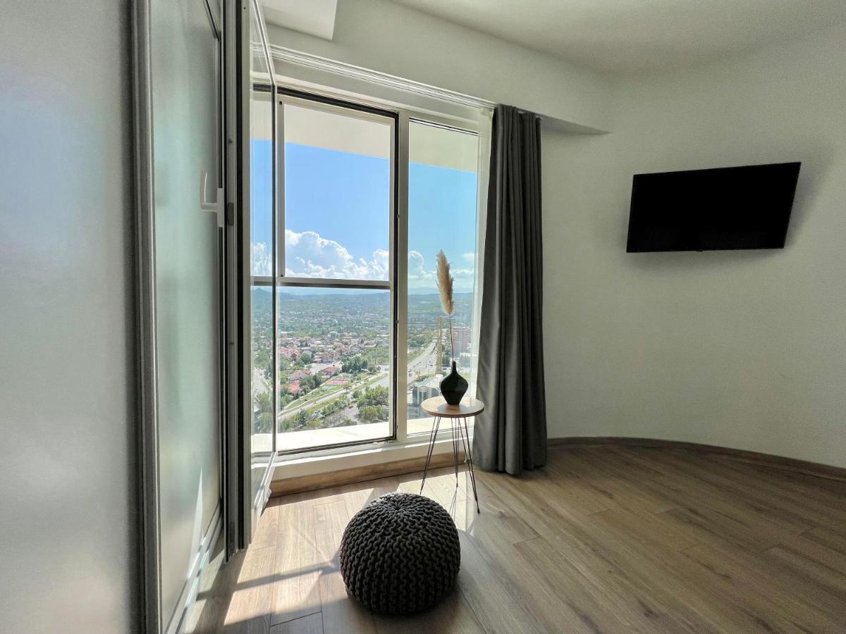 Merdz Spa & Fitness Sky Apartment سكوبجي المظهر الخارجي الصورة